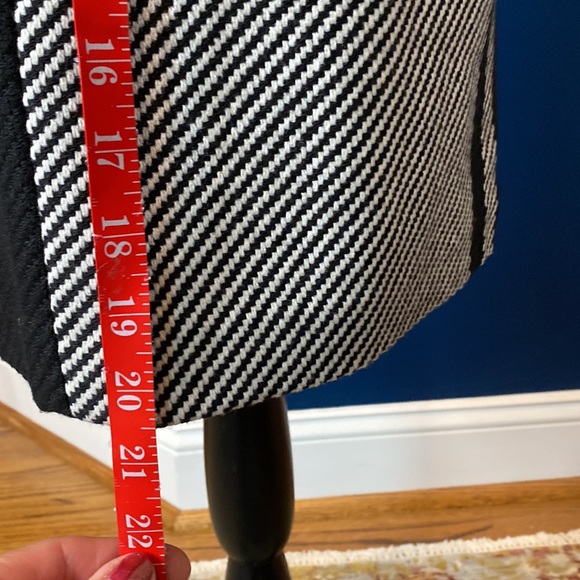 Talbot’s Skirt size 4P - Picture 5 of 8